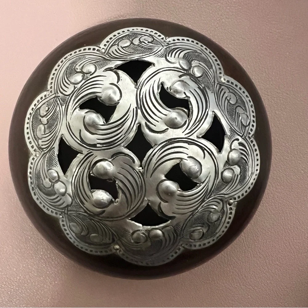 Vintage Lovely‎ Wooden Trinket/ Diffuser Box With Pressed Metal As A Decorative